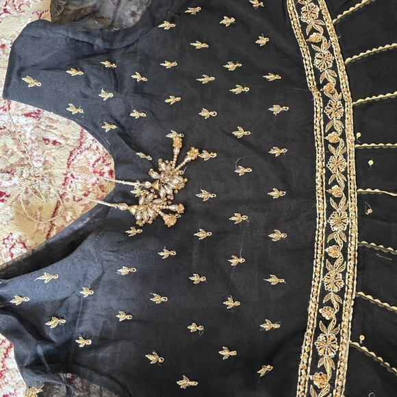 Pakistani Designer Dress Amna Ismail - Picture 6 of 10